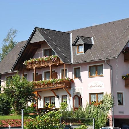 Hotel Arkadenhof ลอยแพร์ดอร์ฟ เบ เฟิร์สเทนเฟลด์ ภายนอก รูปภาพ
